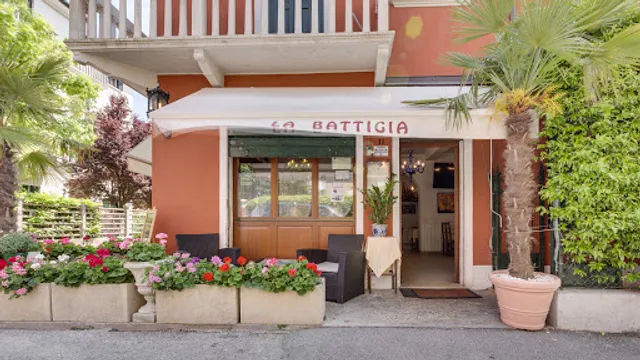 Trattoria La Battigia
