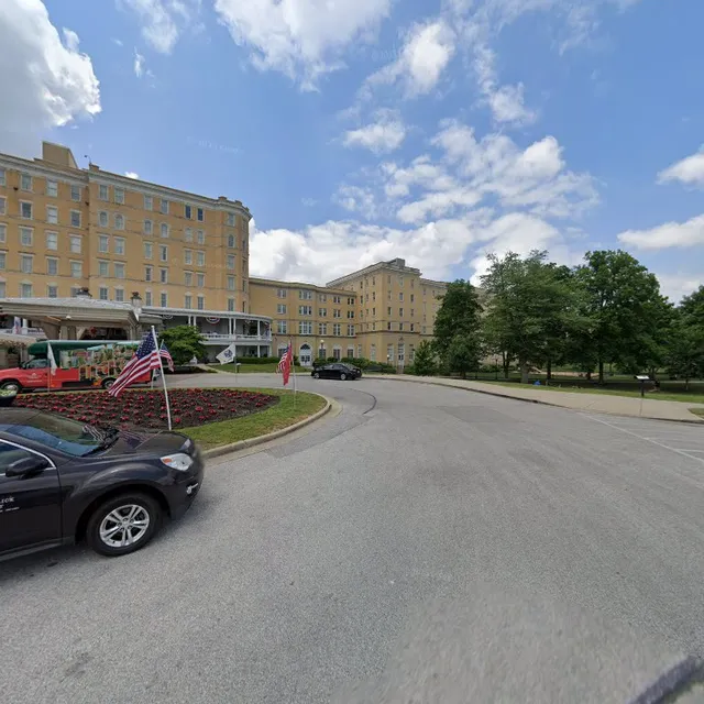 THE GRAND COLONNADE RESTAURANT