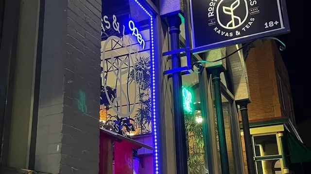 Roots And Leaves: Old Town Kava Bar