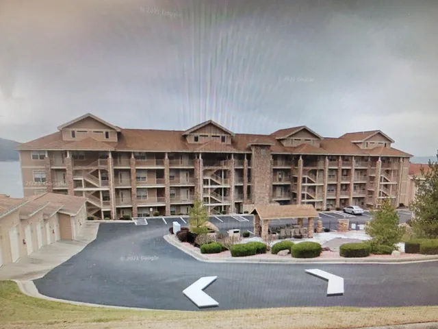 Emerald Pointe Resort