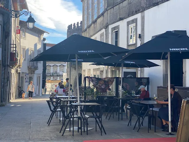 𝐀𝐦𝐚𝐥𝐢𝐚 𝐄𝐦 𝐕𝐢𝐚𝐧𝐚