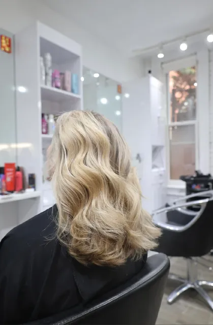 Enlighten Beauty Studio