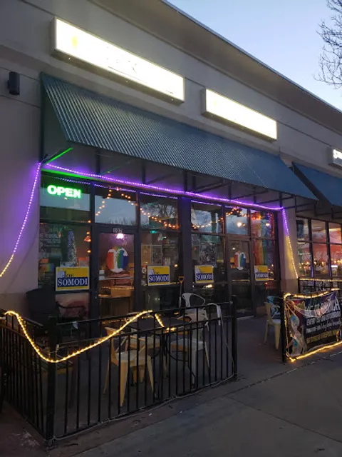 The R Bar and Lounge