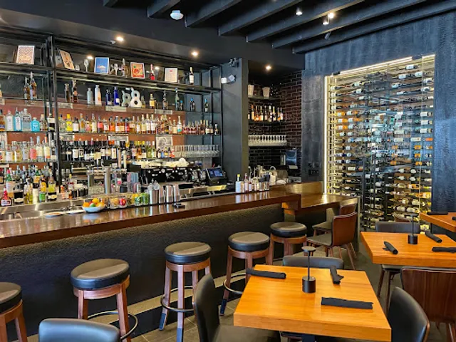 Beverly Bar - Beverly Hills Restaurant