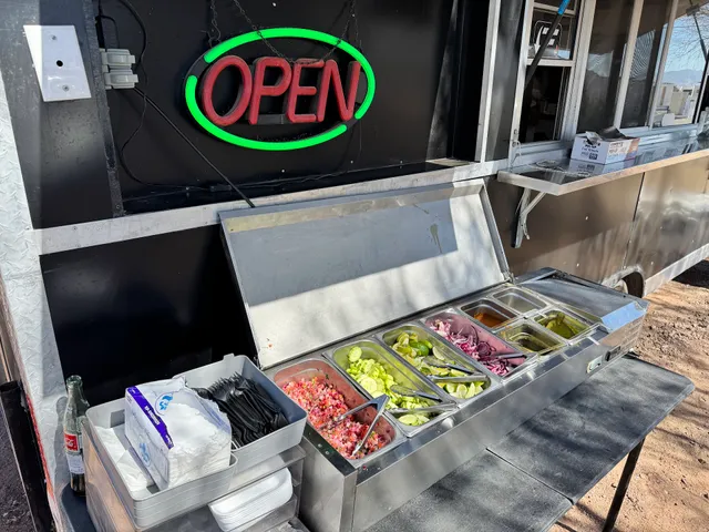 El Bebos Street Tacos and Hot Dogs