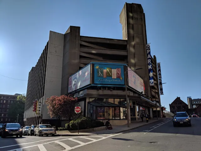 Kings Dining & Entertainment