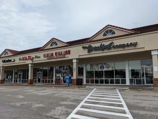 Tara Twelve Oaks Shopping Plaza