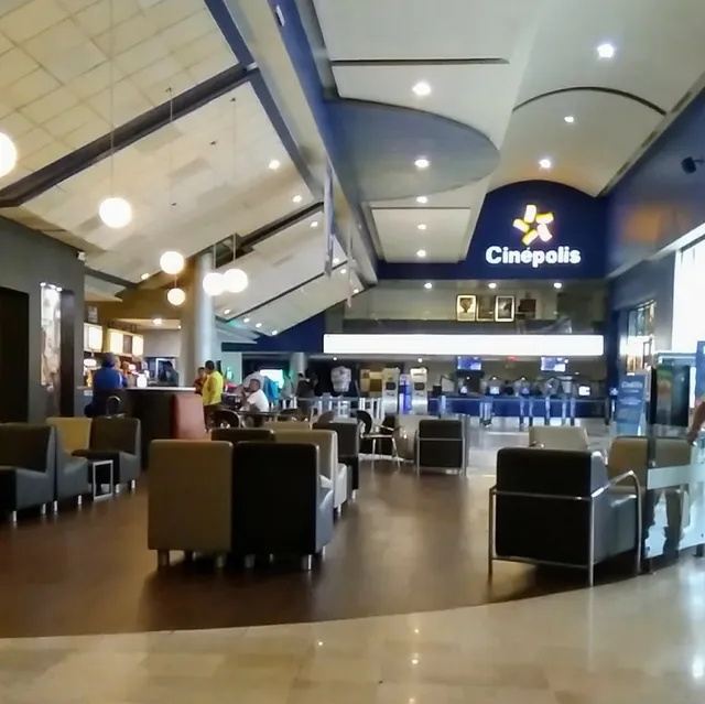 cinepolis (La Gran Plaza Cancun)