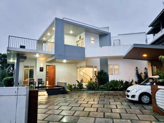 Rosy Villa by Alchemy Homes