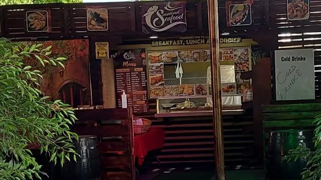 Sensational Sammy Restaurant & Bar