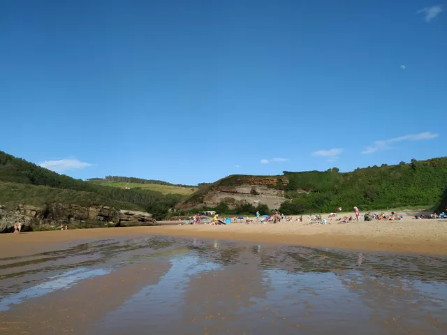 Playa de San Juan de la Canal