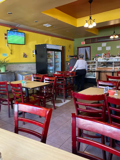 Pan de Casa Bakery and Restaurant