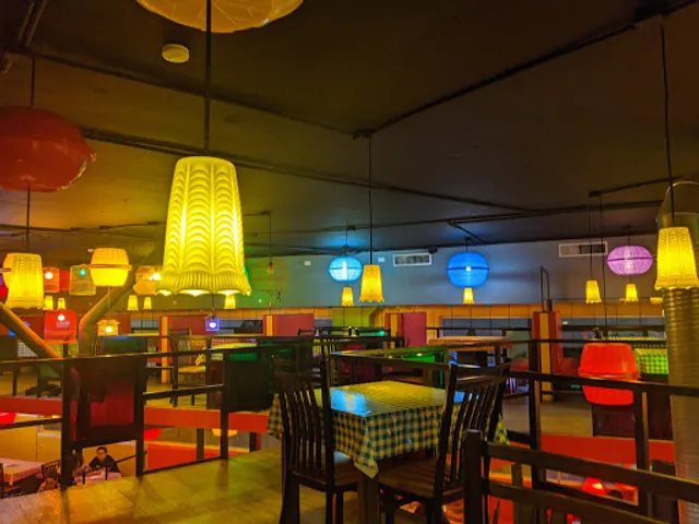 Cheester (CHSTR) Plazas Outlet