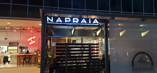 Na Praia Seafood & Raw Bar