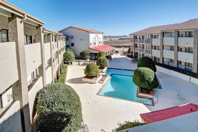 Studio 6 Irving, TX – DFW North