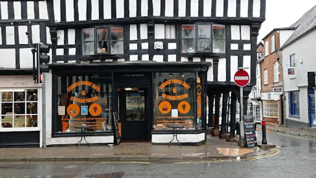 Corner House Café and Ice Cream Parlour