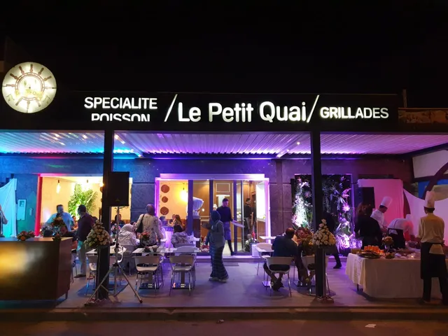 le petit quai Restaurant Class/