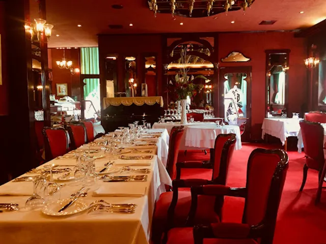 Restaurant Petits Fours