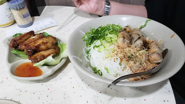 津津食店