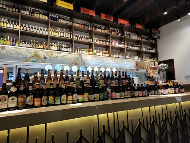 The Atlas Beer Collector - B28 Nguyễn Thị Định