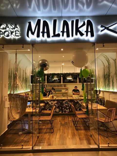 Malaika casa poke