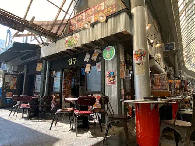 韓流屋台 六ツ門ポチャ