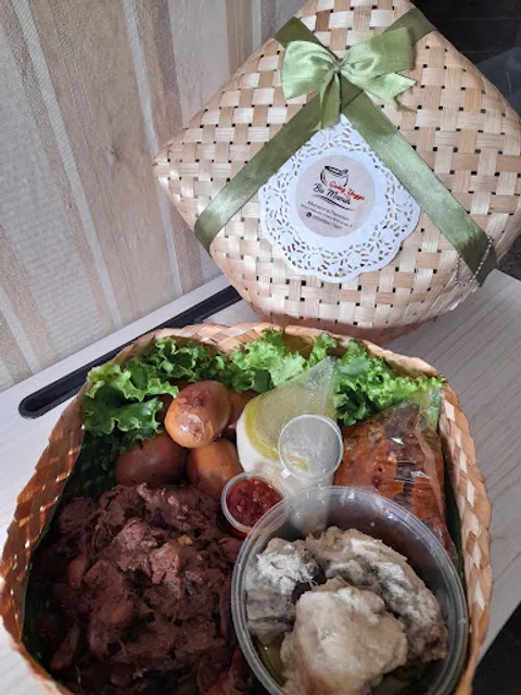 Gudeg Yogya " Bu Mamik "