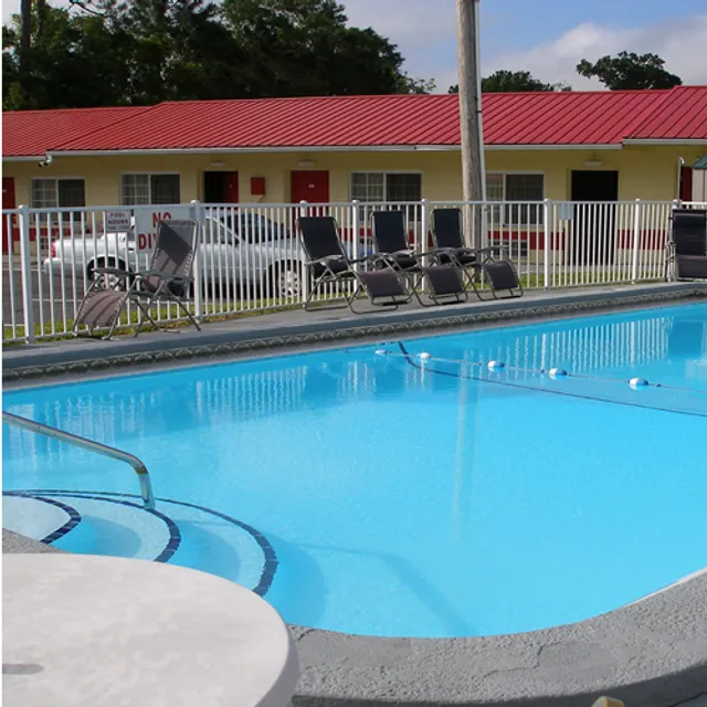 Red Carpet Inn Starke, FL