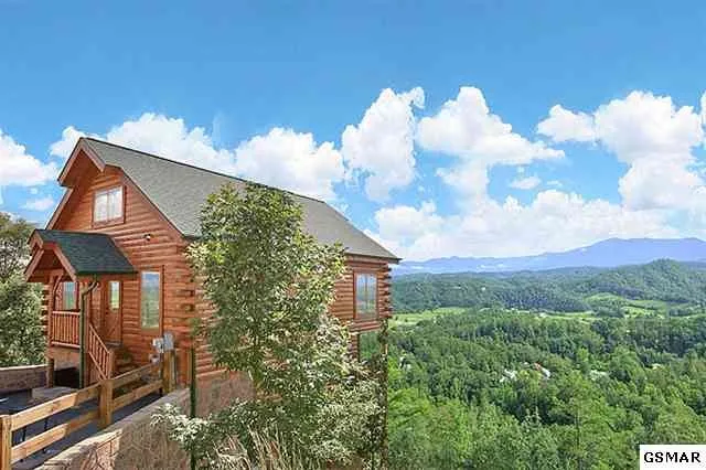 The Grand Legacy Cabin