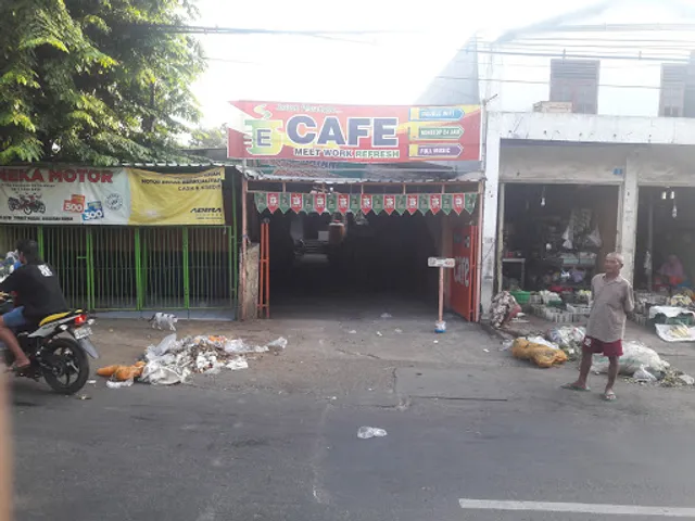 Ecafe Free Wifi Simomulyo