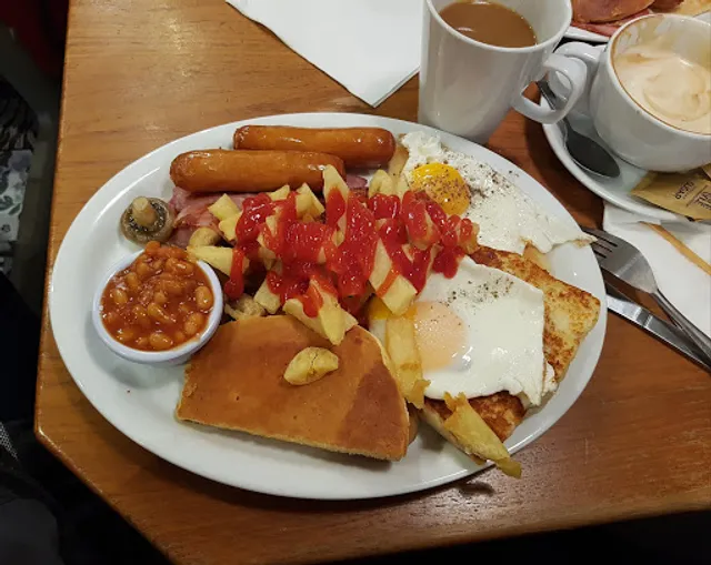 Maggie May's Botanic