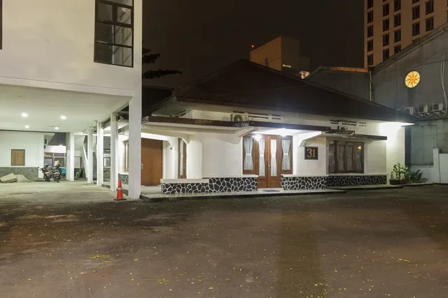 Reddoorz Plus Near Rs PMI Bogor