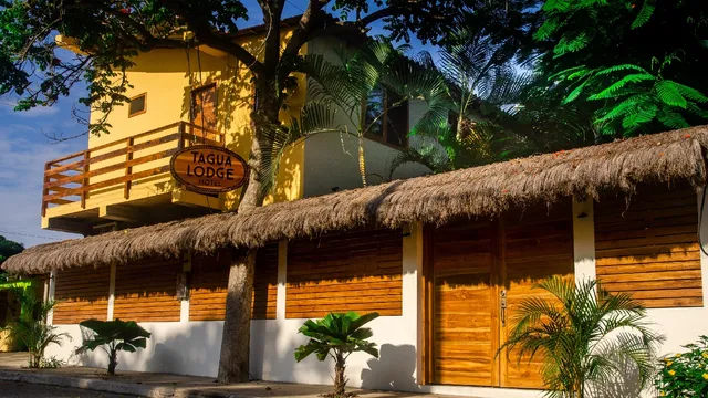 Tagua Lodge Hostel Manglaralto