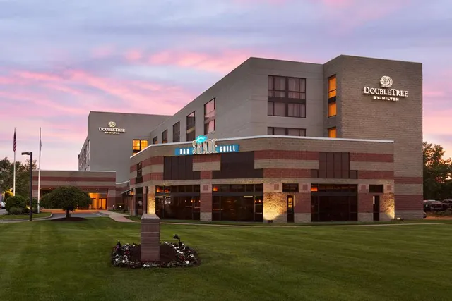 DoubleTree by Hilton Hotel Hartford - Bradley Airport