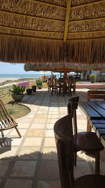 Emanuela Brava Praia - Restaurante & Bar