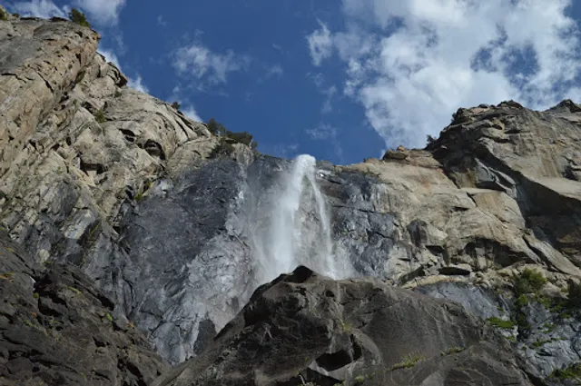 Bridalveil Falls Trailhead