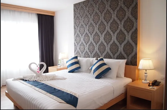 iCheck inn Central Patong