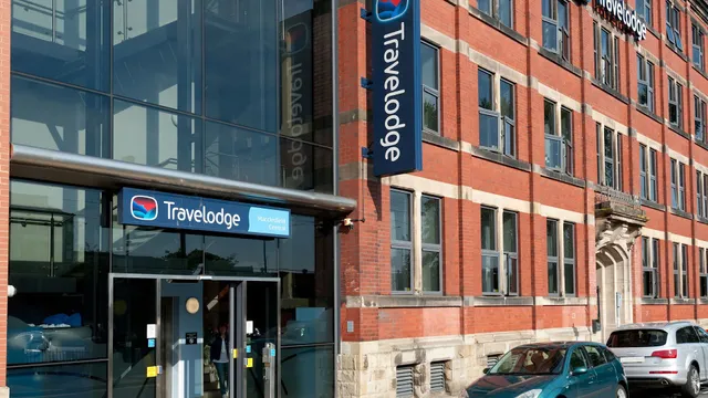 Travelodge Macclesfield Central