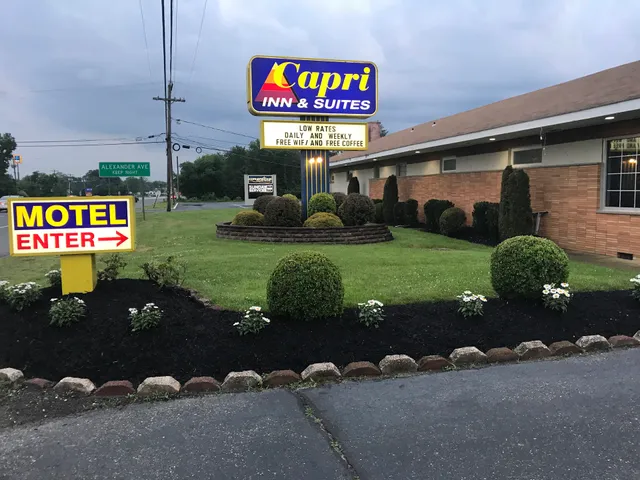 Capri Inn and Suites
