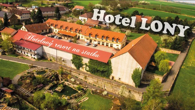 Hotel LONY a restaurace
