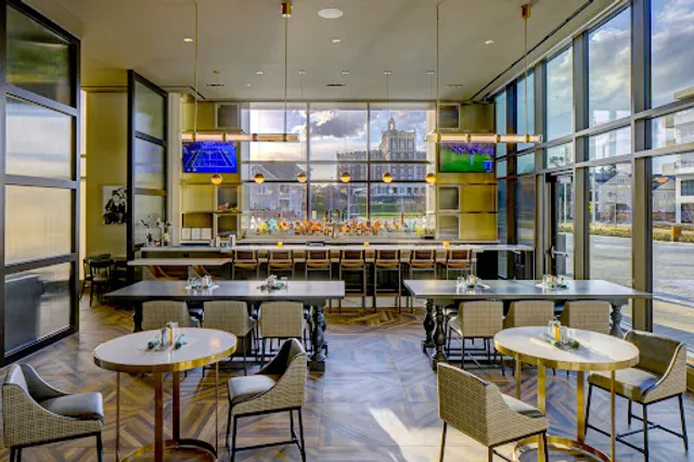 Arbuckle’s Bar & Grill