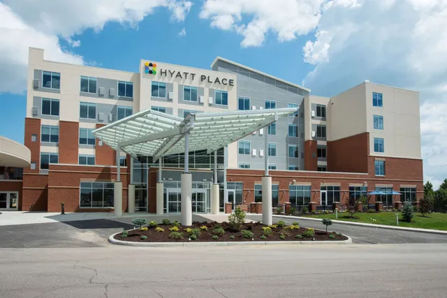 Hyatt Place Cincinnati / Sharonville Convention Center