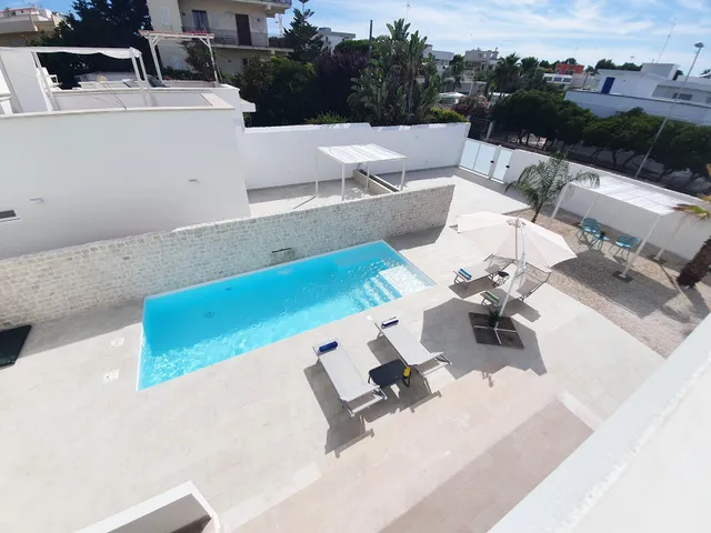 Villa Mediterranea Apartments - Seaview, Pool and Garden - Near Airport