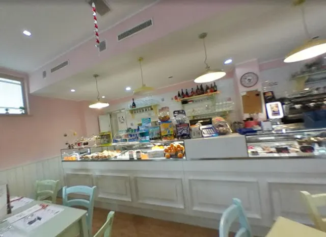 110 Cafe food & drink