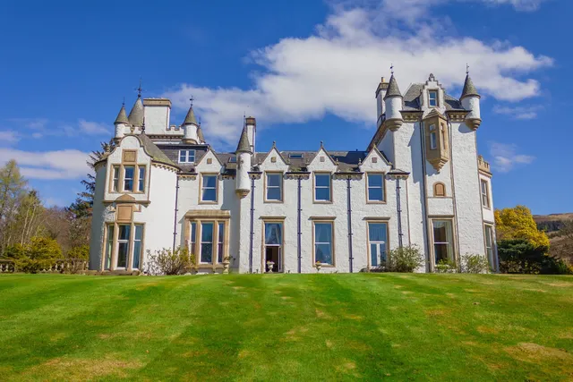 Dalnaglar Castle Estate & Holiday Cottages