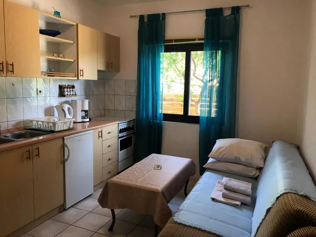 4 Sisters Apartments