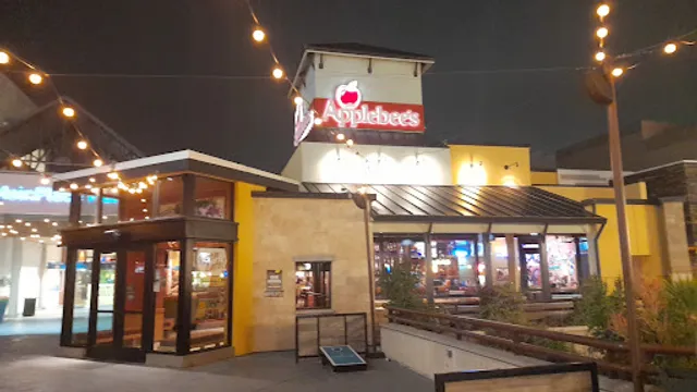 Applebee's Grill + Bar
