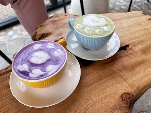 September Coffee & Tea