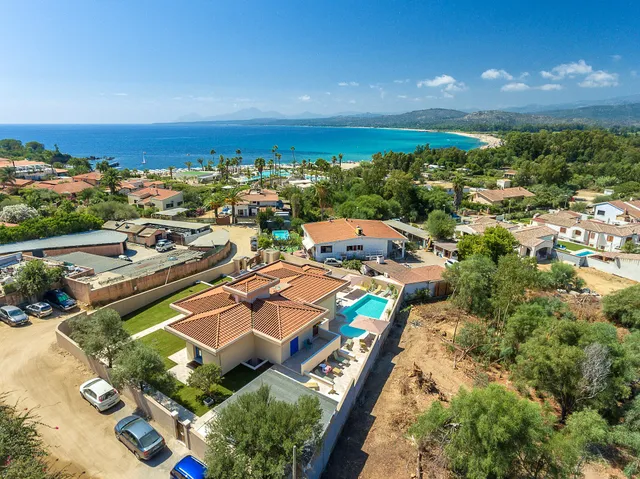 Resort Beach San Gemiliano