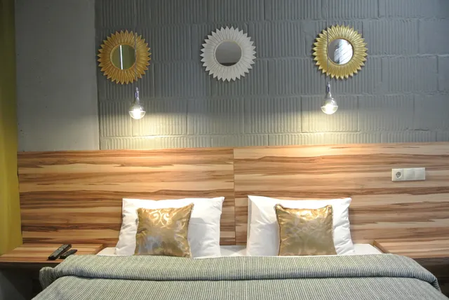 Mini-hotel on Demiivska